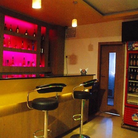 Hotel Pon Amutha Karūr Екстериор снимка